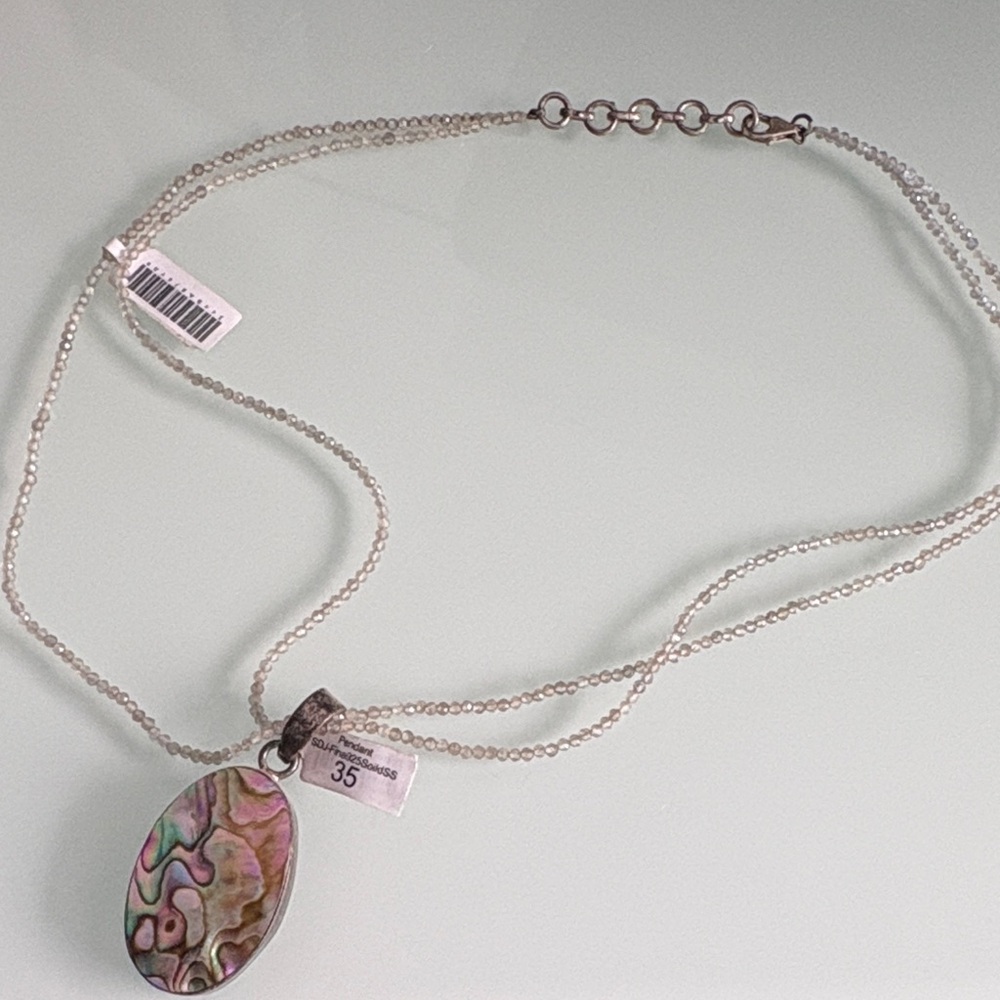 Elegant Abalone Pendant Necklace